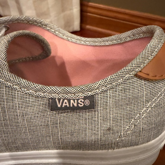 Vans Women's Tan Canvas Lace up Ultracush Skate Shoe, Size 9.5 - Picture 7 of 11